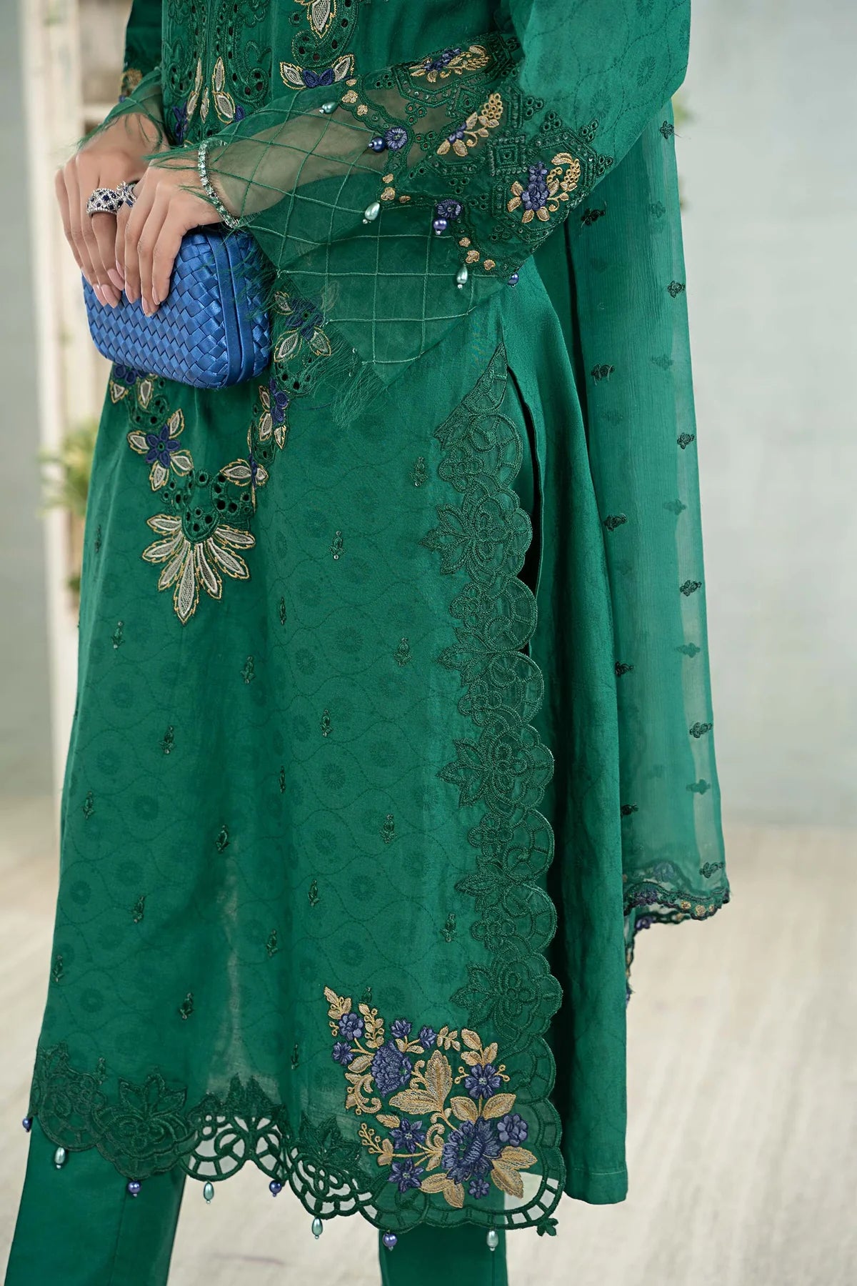 3 Piece Embroidered Jacquard Lawn Suit By Maria.B.