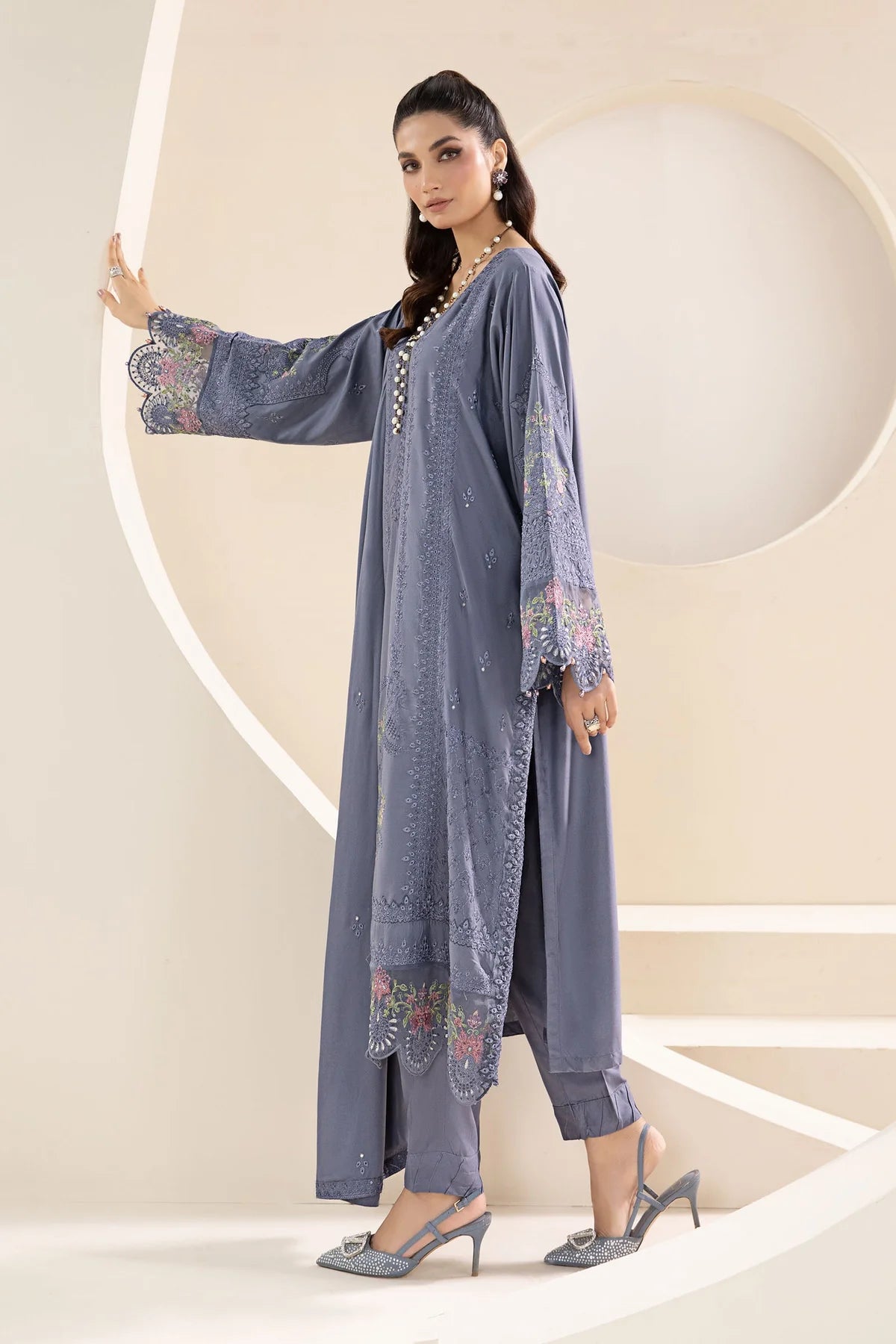 3 Piece Embroidered Linen Suit By Maria.B.