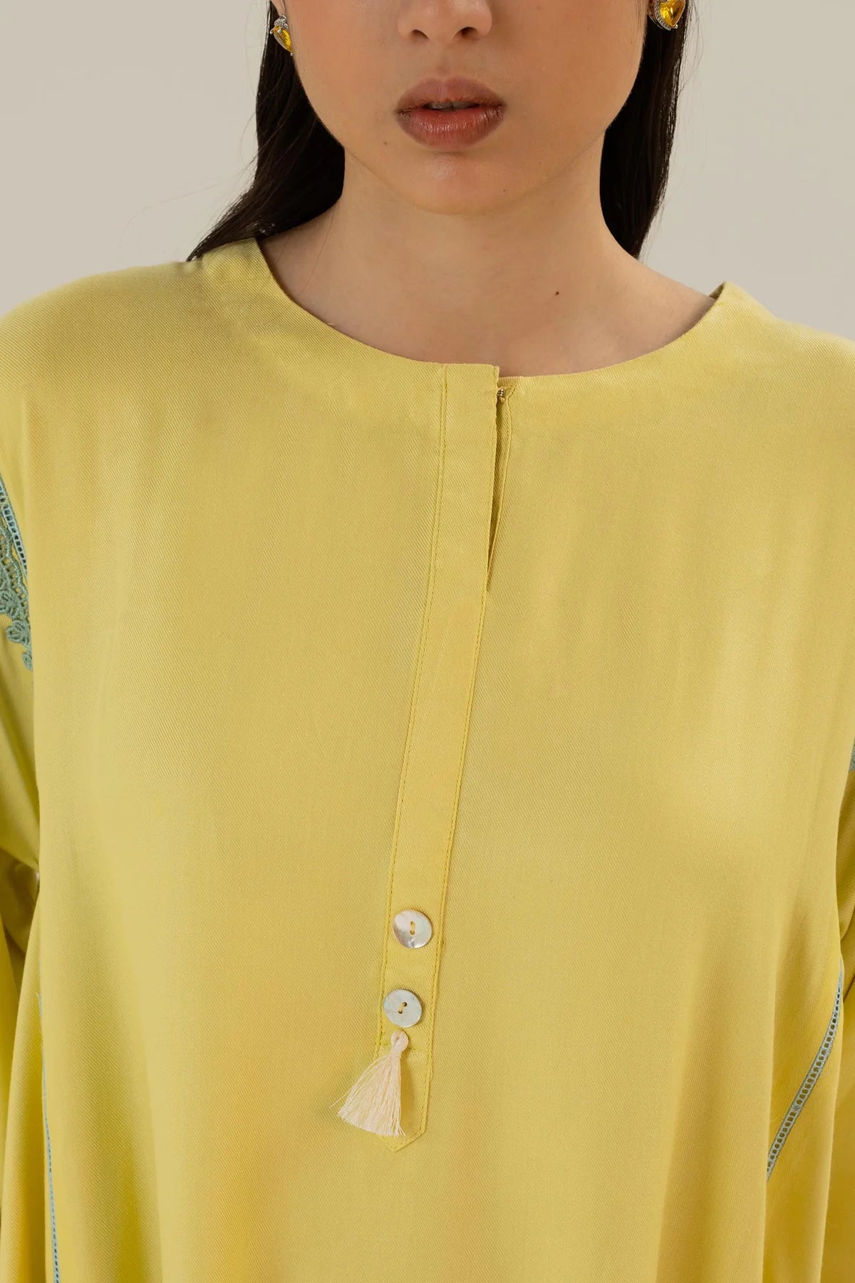 2-Piece Lime Yellow Short Loose-Fit Kurta By Zara Shahjahan